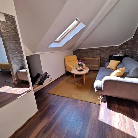 Land Club Hotel Novi Banovci