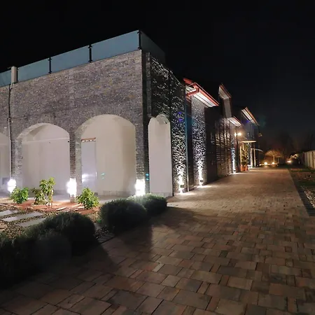 Hotel Land Club Novi Banovci