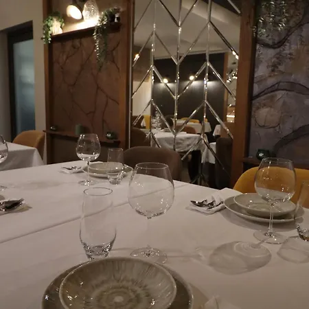 Hotel Land Club Novi Banovci