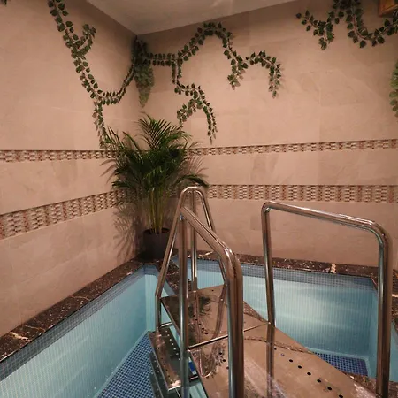 Hotel Land Club *