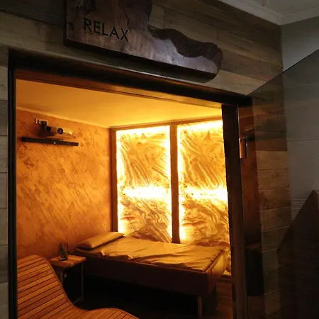 Land Club * Novi Banovci